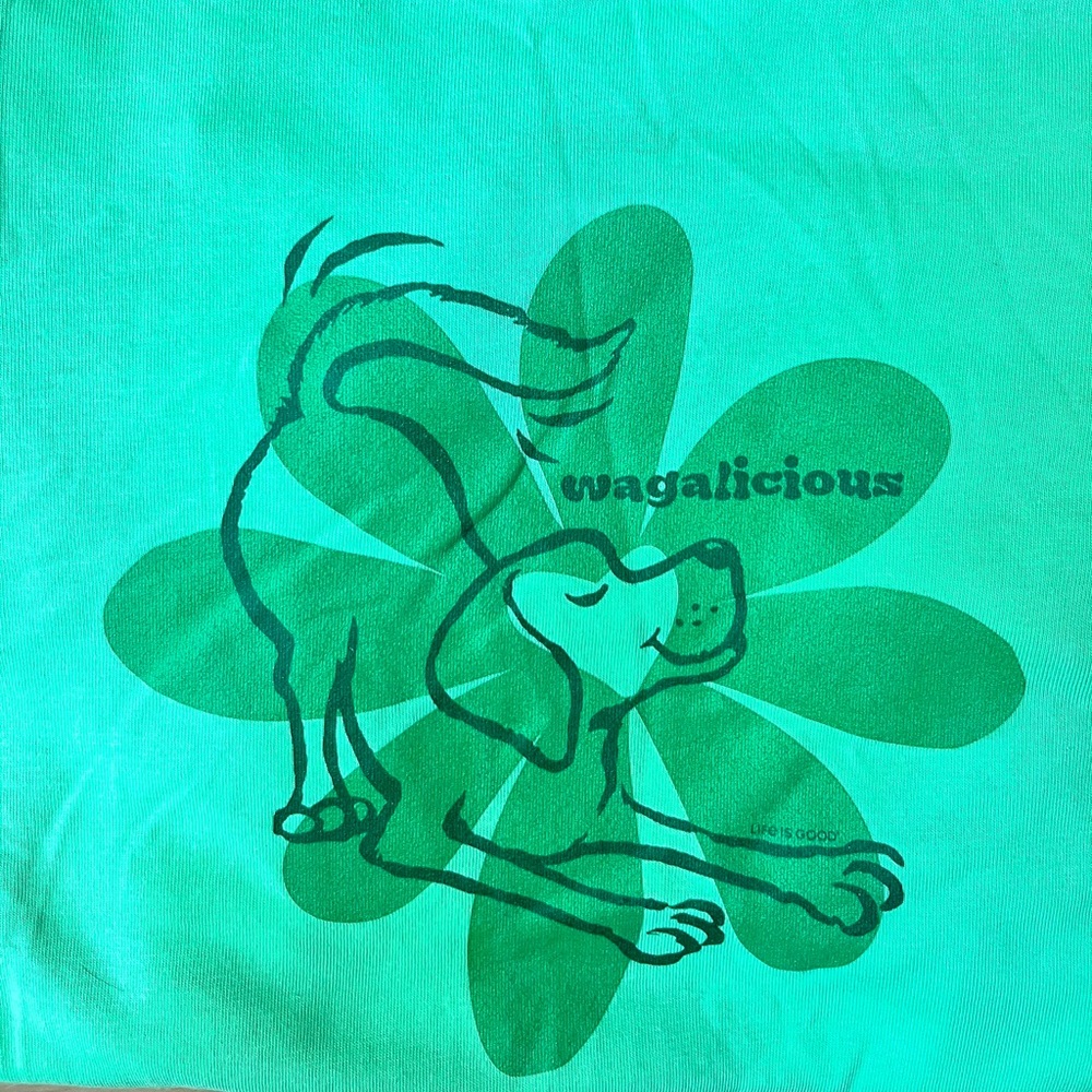 Life Is Good Green Long Sleeve Crusher Tee Size Large Dog & Flower Wagalicious